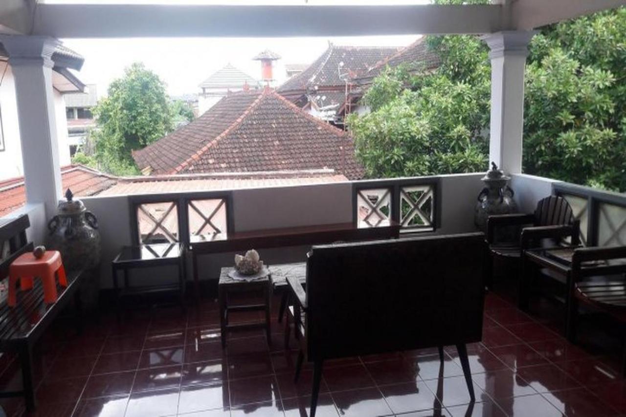 Hotel Airlangga Mataram Extérieur photo