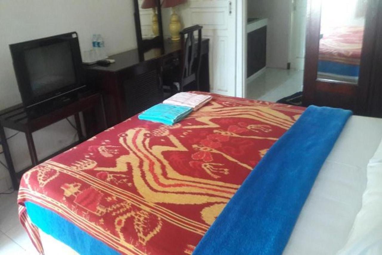 Hotel Airlangga Mataram Extérieur photo